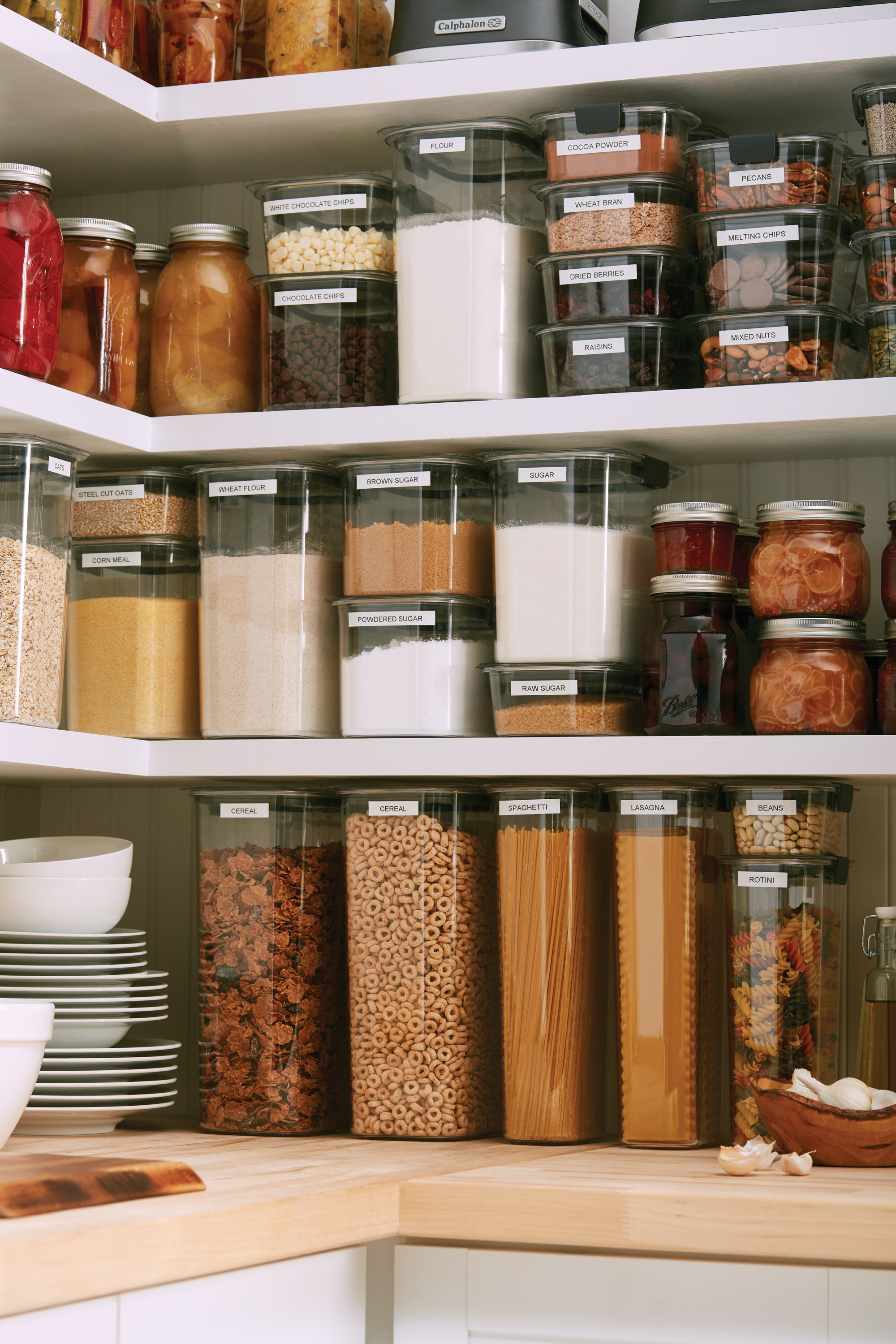 AT-HOME MAKEOVER: PICTURE-PERFECT PANTRY - In Touch Weekly