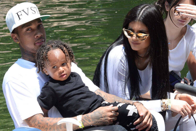 Tyga kylie jenner disneyland cops