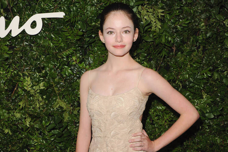 Mackenzie foy twilight renesmee 2015