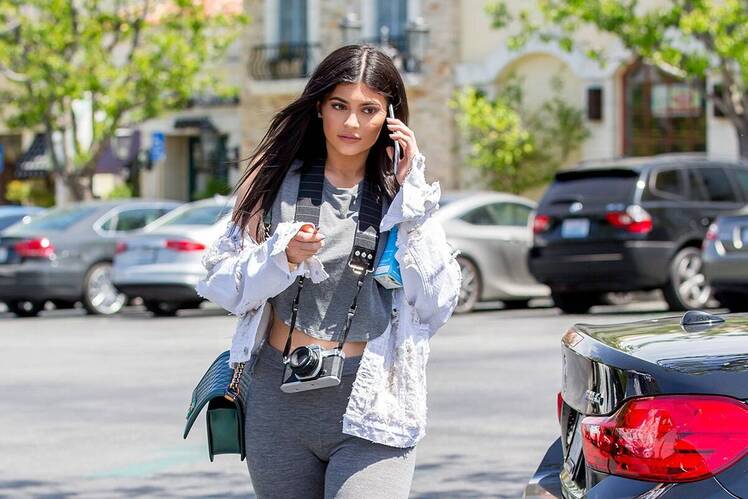 Kylie jenner party next door dating