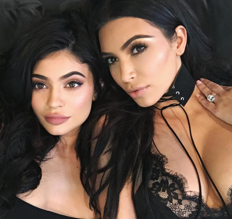 Kylie Jenner's Versace Outfit Is a Dream, but Her Gold Slides Are