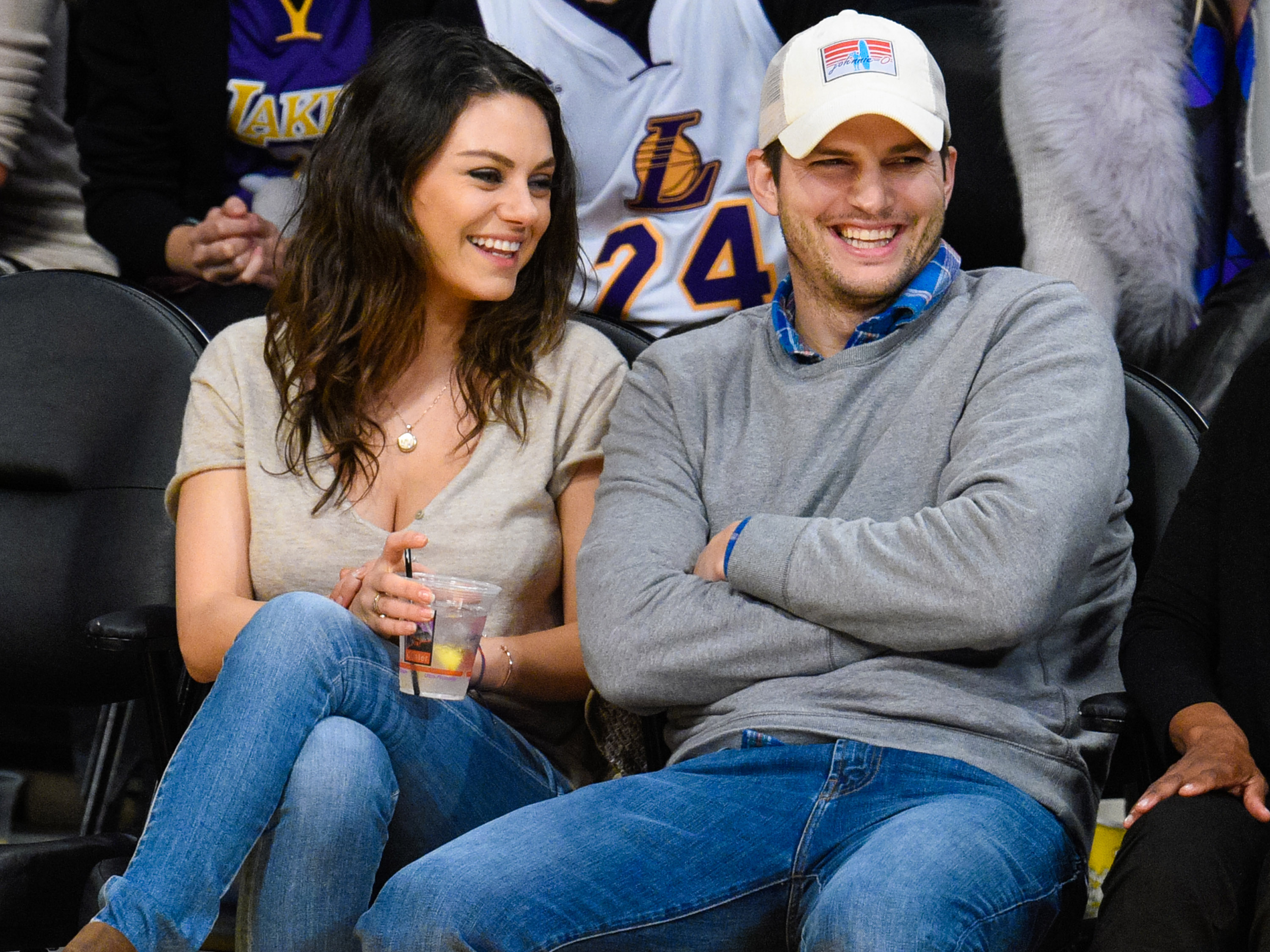 Mila Kunis Has Public Screaming Match With Ashton While on Her Promo