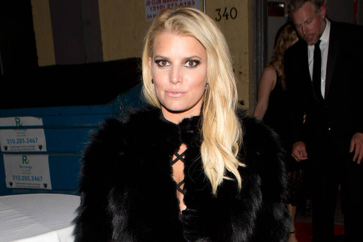 Jessica simpson pregnant