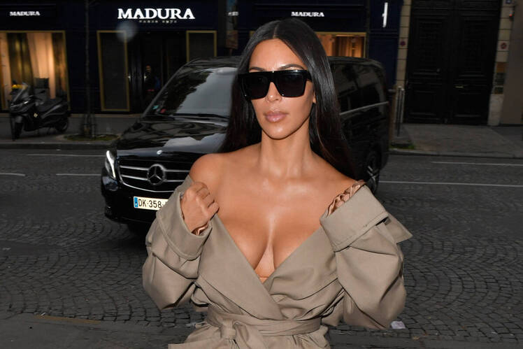 Kim kardashian gunpoint