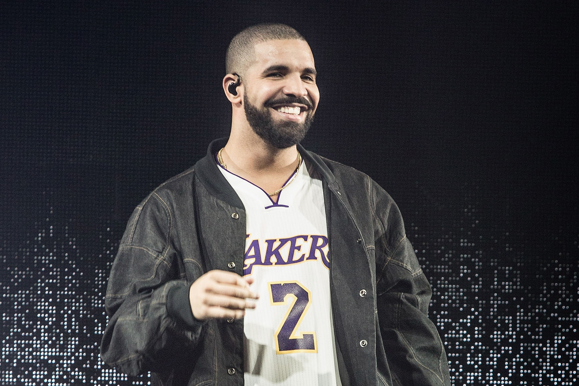 Drake's Dating History: From Rihanna to Jennifer Lopez