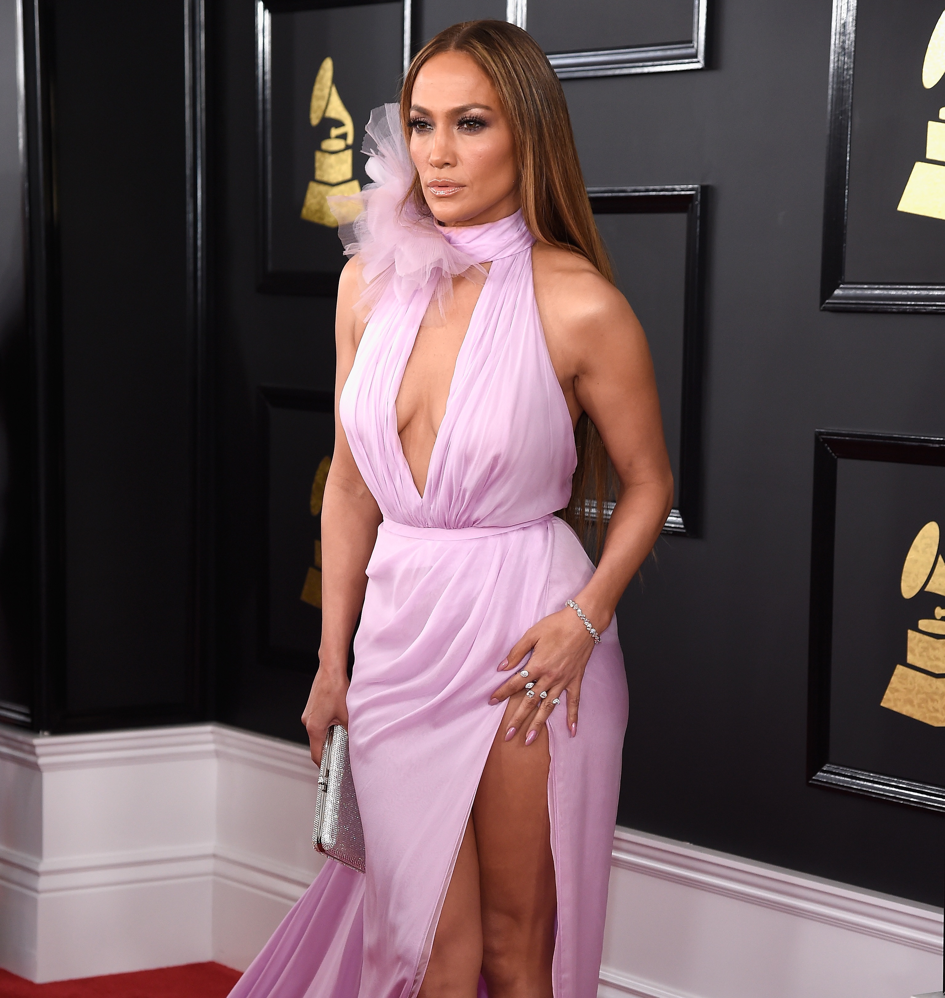 Jennifer Lopez Gushes About Drake at the 2017 Grammys — Find out What