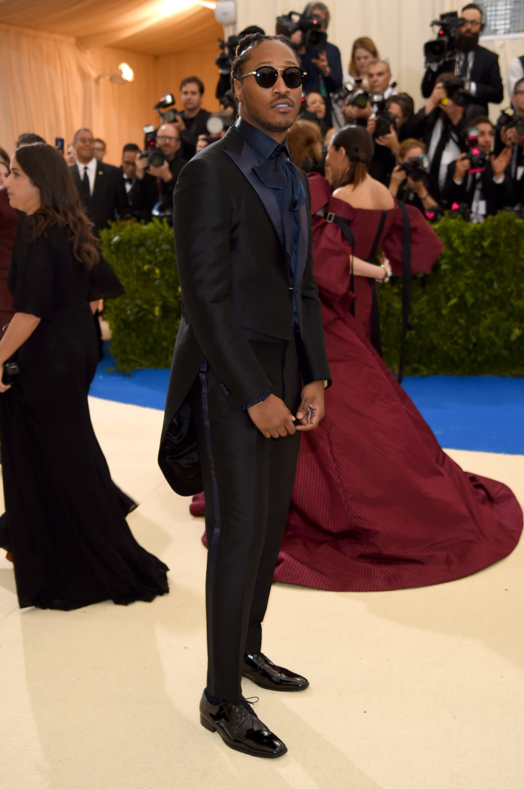 Met Gala 2017: Jaden Smith Hit the Red Carpet Carrying His Own Hair