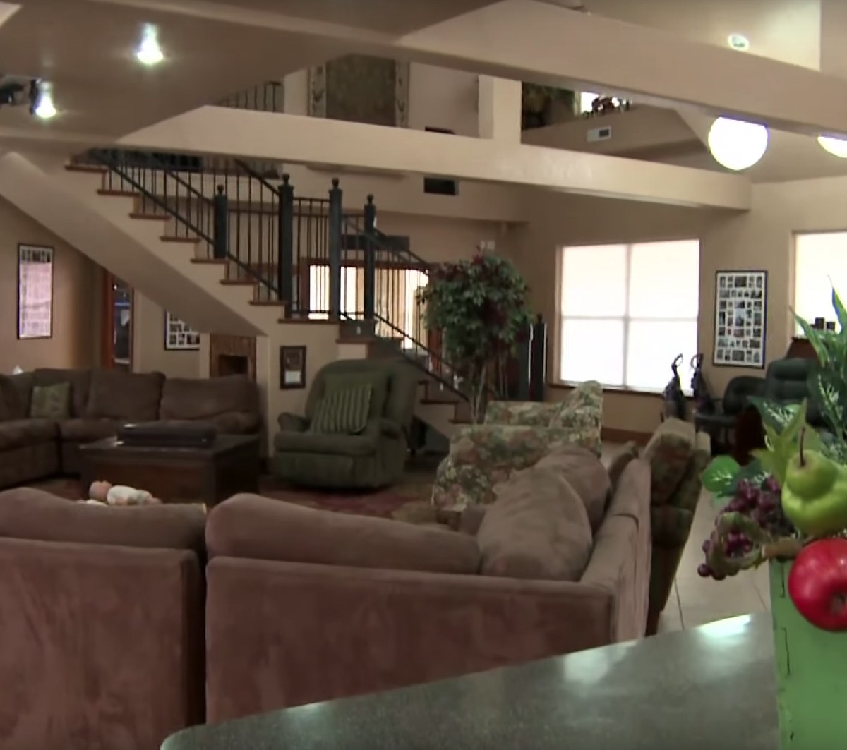 Duggar House Tour Inside All The Homes Owned By The Duggars