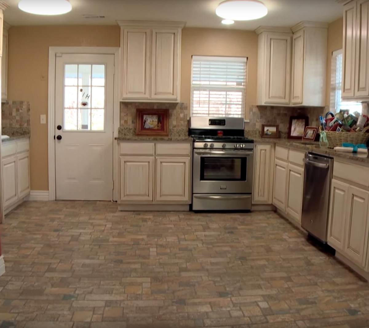 Duggar House Tour Inside All The Homes Owned By The Duggars