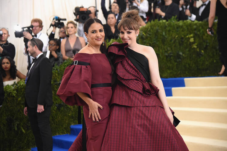 lena dunham jenni konner getty images