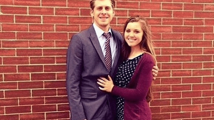 Pregnant joy anna duggar baby bump photo austin forsyth