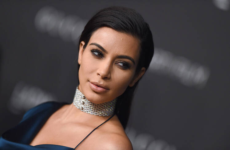 Kim kardashian sued