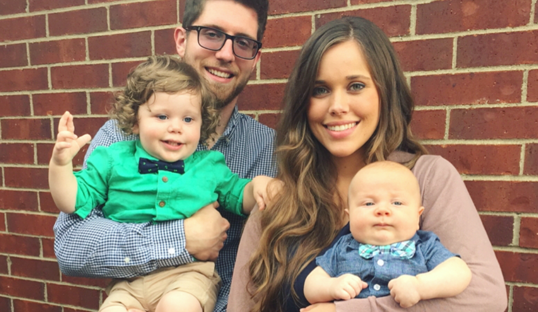 Jessa Duggars Son Spurgeon Is Still In Diapers And People Are Pissed 