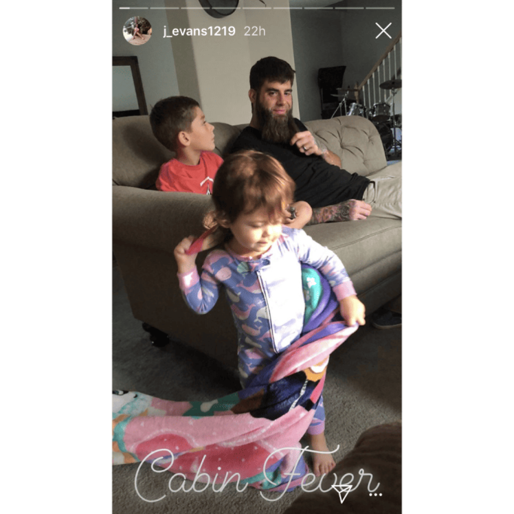 jenelle evans' daughter ensley plays during hurricane florence