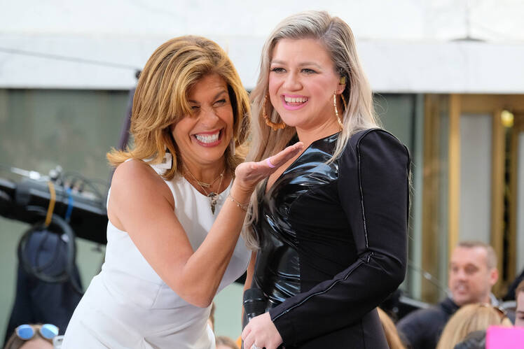 kelly-clarkson-today