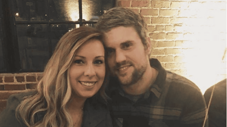 Mackenzie and Ryan Edwards together at a restaurant