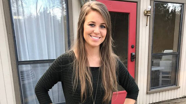 Jana Duggar Reveals Who Gave Her Flowers After Fans Question About Potential Suitor