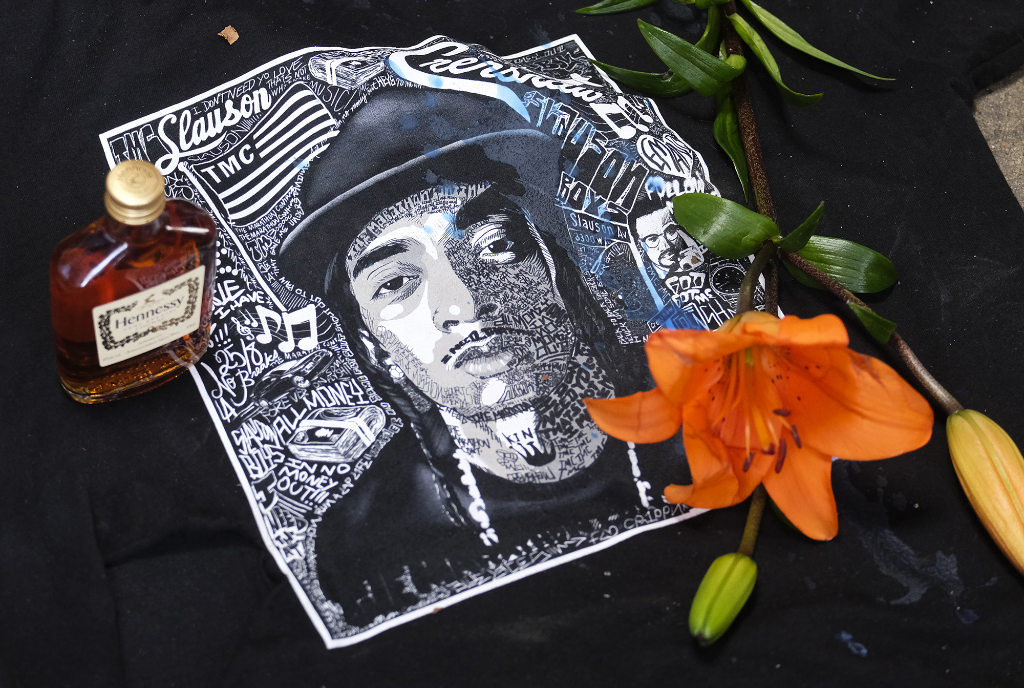 Nipsey Hussle's Candlelight Vigil: Photos Of Fans Mourning His Death –  Hollywood Life