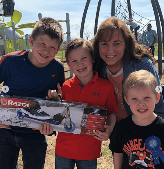 duggars israel scooter