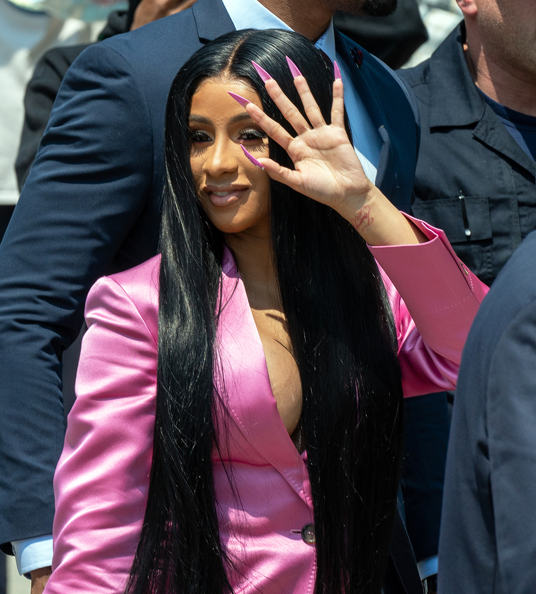 Cardi B Court Outfit: Rapper Wears Sexy Pink Pantsuit — Pics