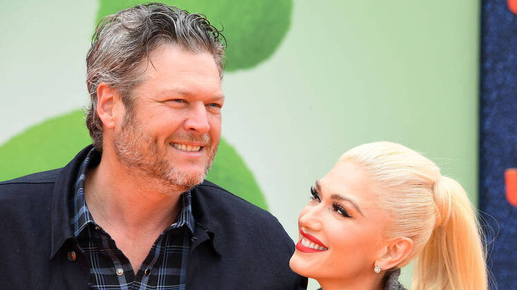 Blake Shelton With Gwen Stefani Smiling at an Event