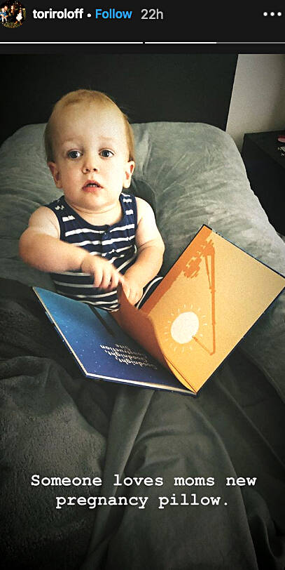 Jackson Roloff Loves Mom Tori Pregnancy Pillow