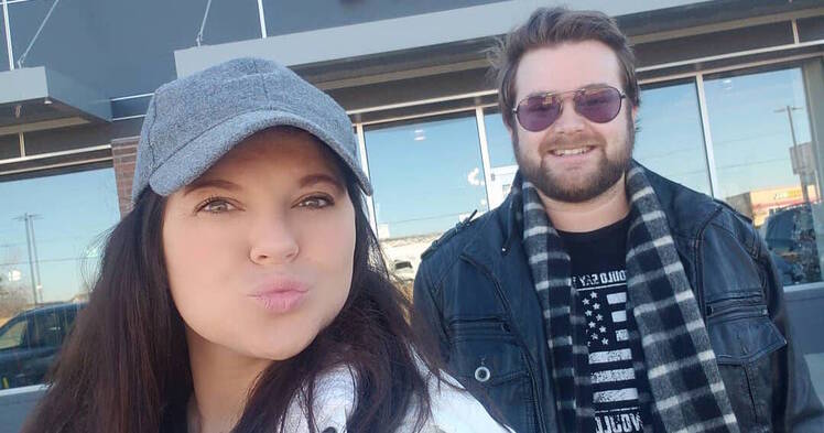 Amy Duggar Makes Kissy Face with Husband Dillon King In Selfie