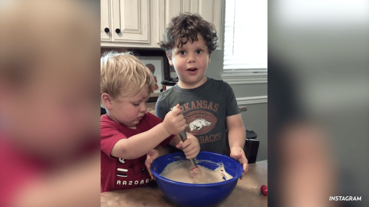 Jessa Duggar's Sons Spurgeon and Henry Make Pancakes — Watch