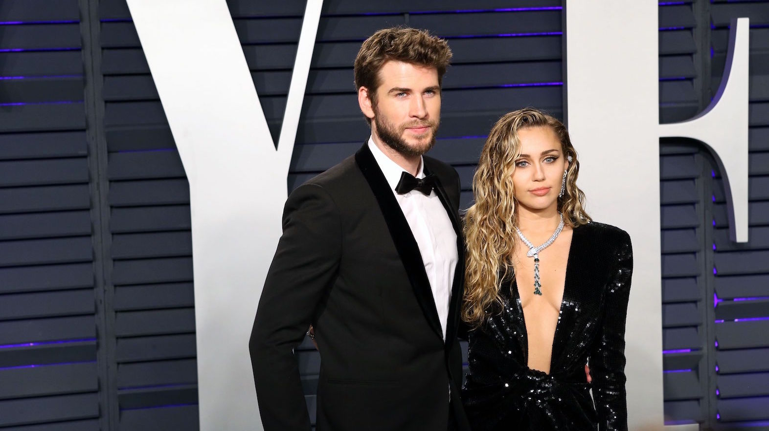 Brandi And Miley Cyrus Fucking - Why Did Liam Hemsworth File for Divorce? Miley Cyrus' Fling ...