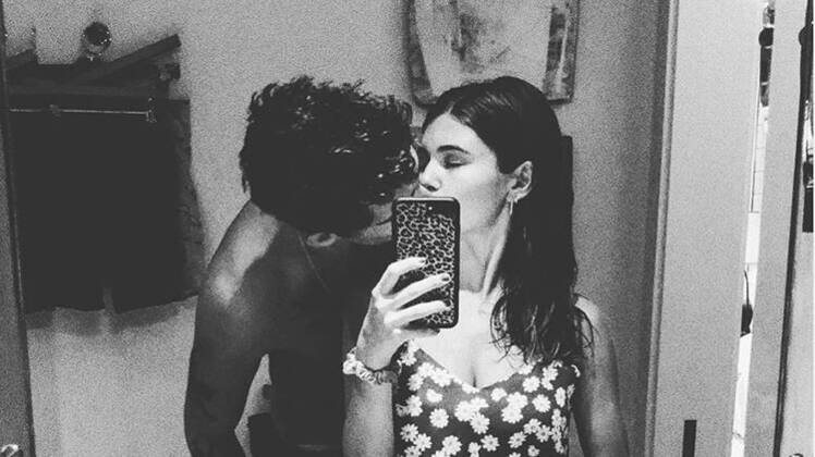 lori loughlin daughter olivia jade boyfriend kiss