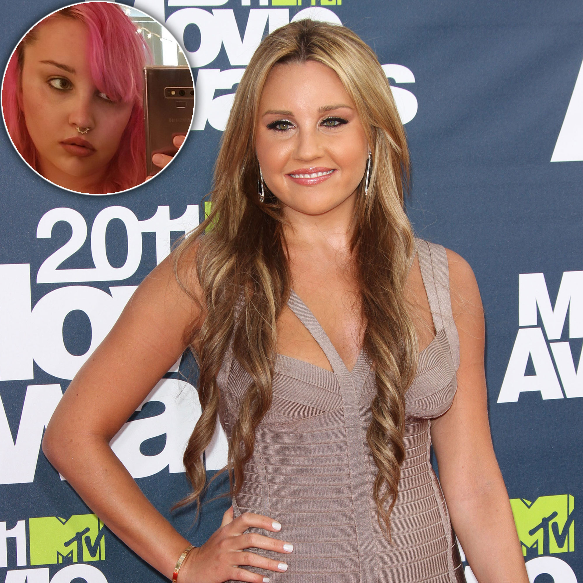Amanda Bynes Joins Instagram Star Shows Off Her Hot Pink Hair