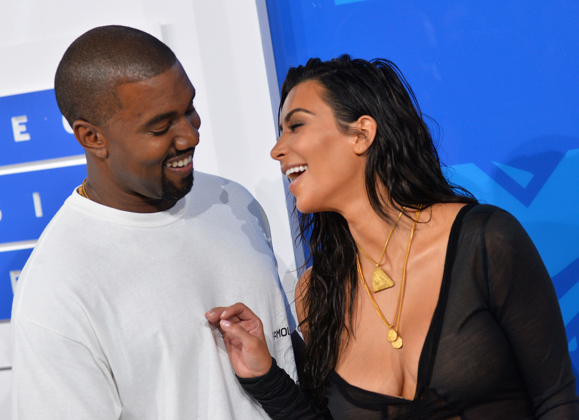 Kim Kardashin Sexy Muvi - Kim Kardashian and Kanye West's Relationship Timeline: Photos