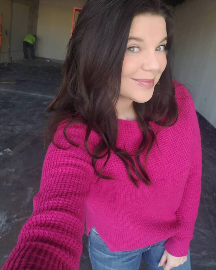 amy duggar at 3130 store