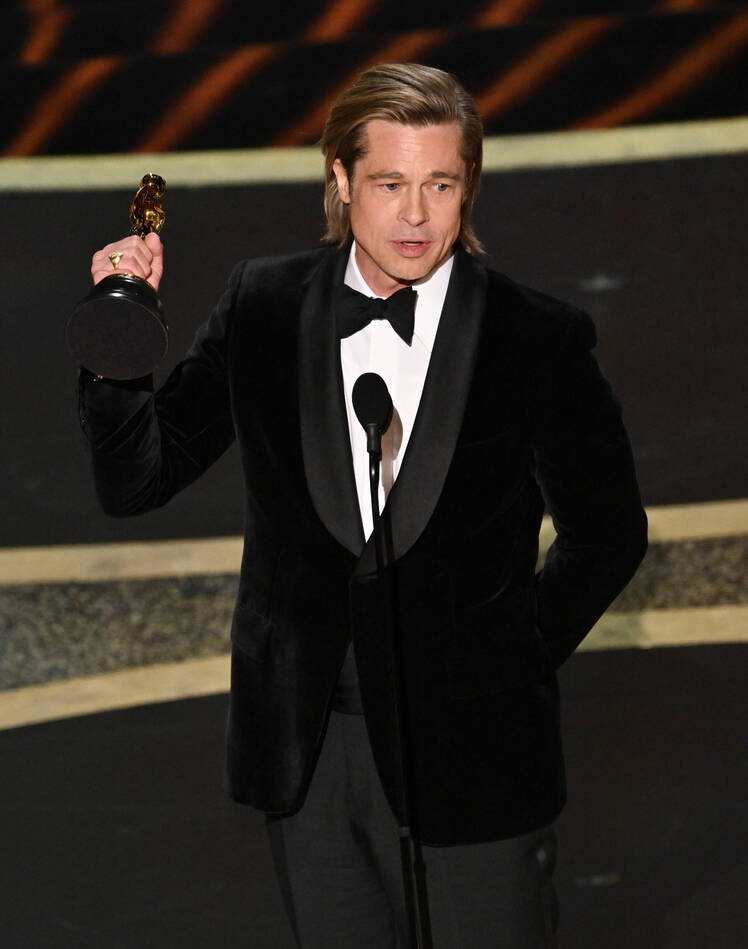 brad-pitt-dated-sat