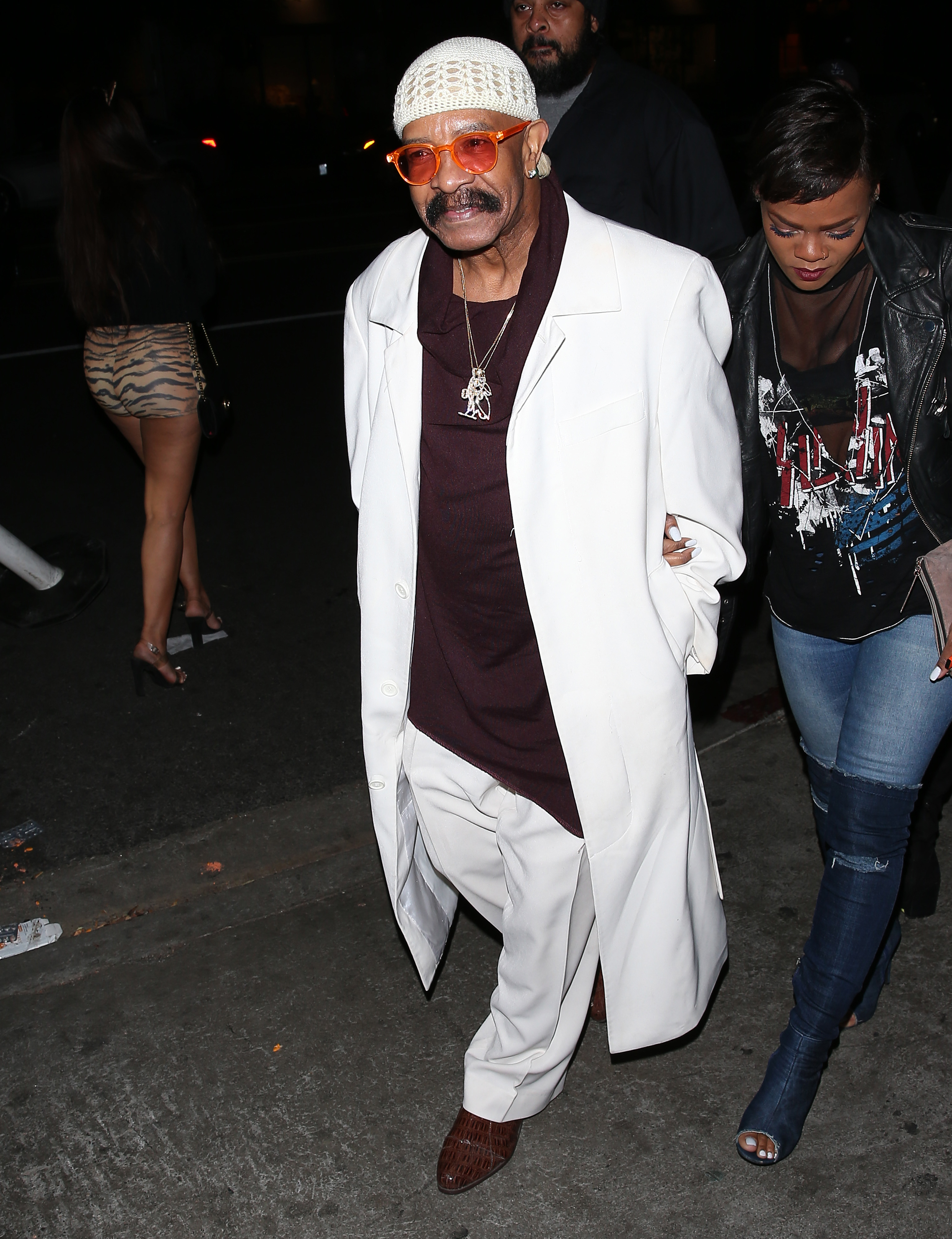 Drake Dresses as His Dad at Halloween Party Amid Feud — See Photos
