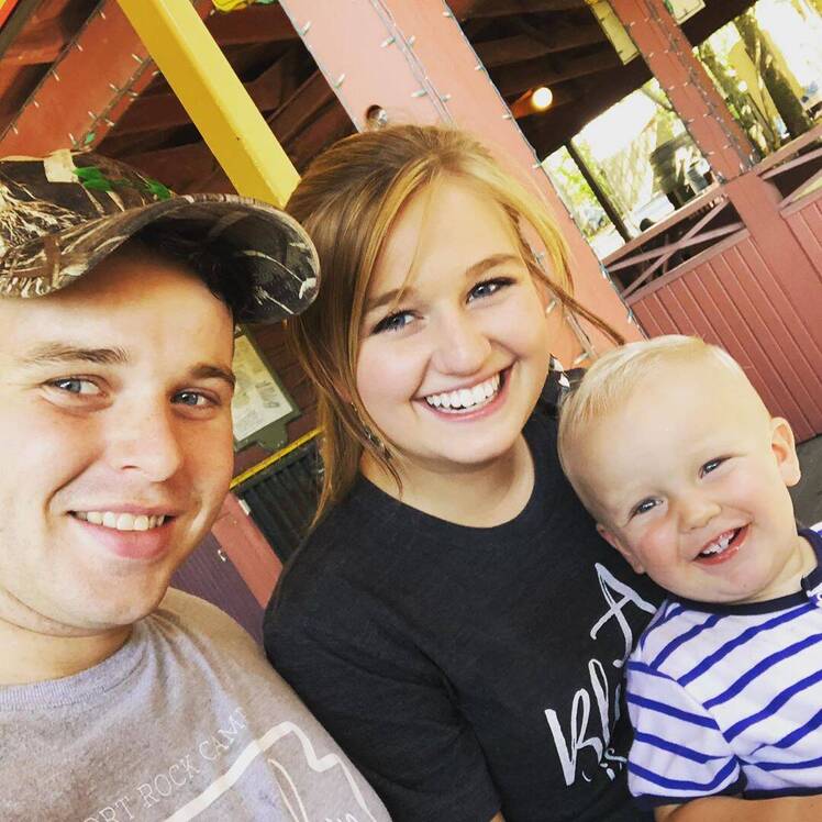 joe and kendra duggar selfie holding smiling son garrett