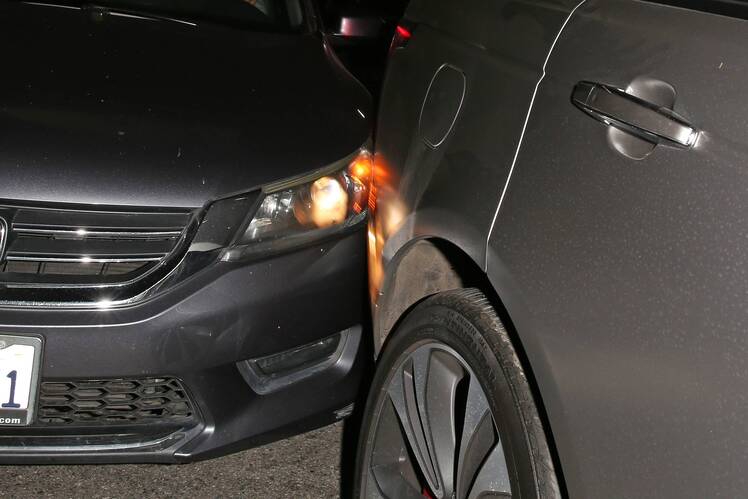 kylie jenner car accident fender bender