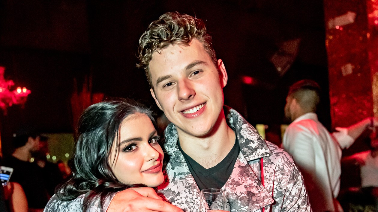 Ariel Winter Celebrates Nolan Goulds 21st Birthday At Tao Photos 