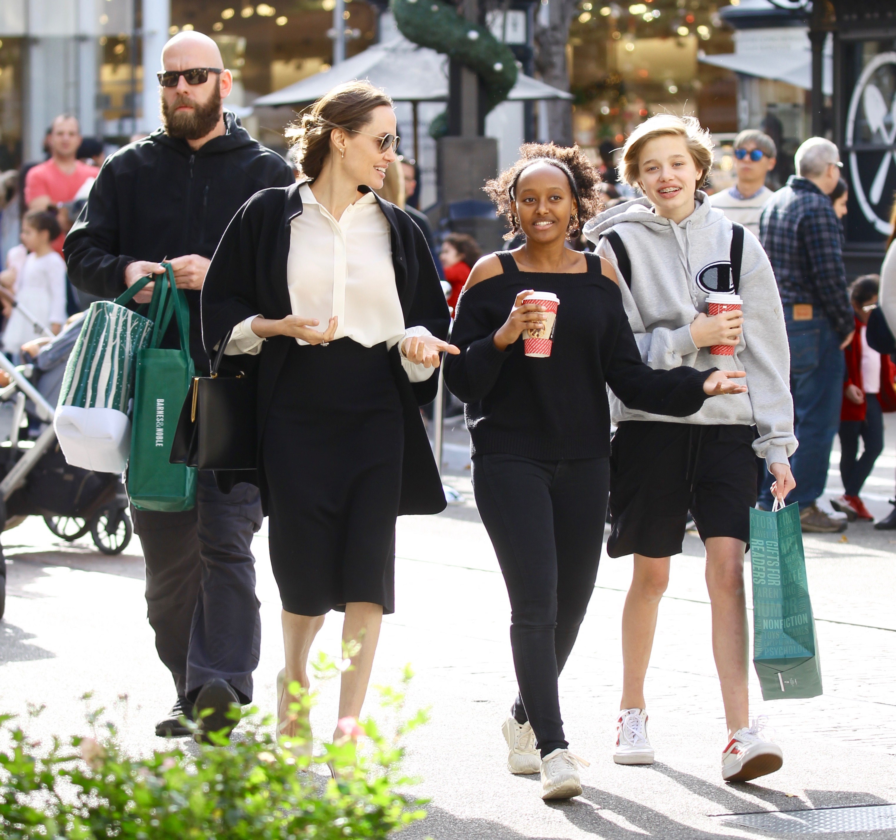 Angelina Jolie goes on LA shopping trip with daughter Shiloh