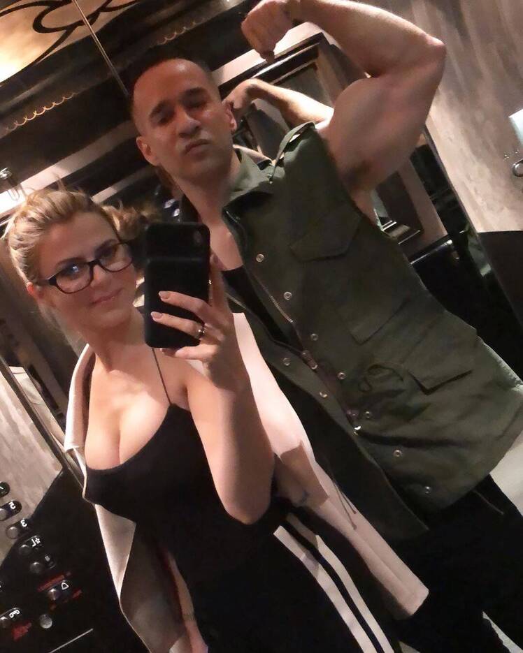 Lauren Sorrentino Wearing Glasses With Mike Sorrentino