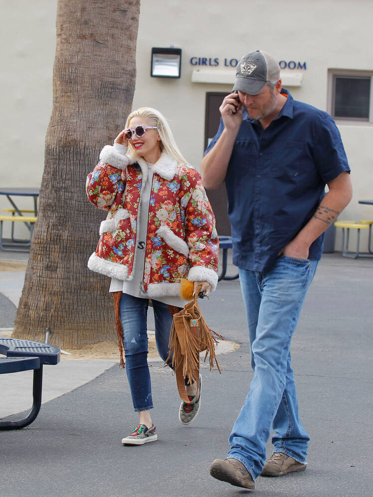 gwen stefani and blake shelton spent a day with her son kingston