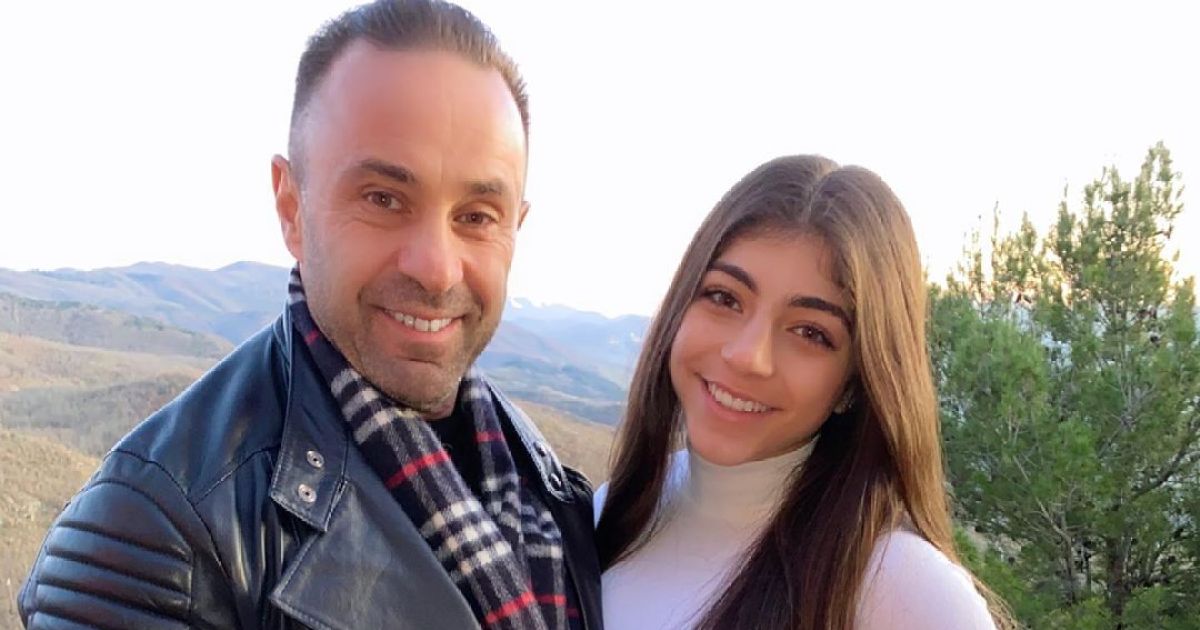 Joe Giudice S Daughter Milania Admits She Misses Him In Ig Post