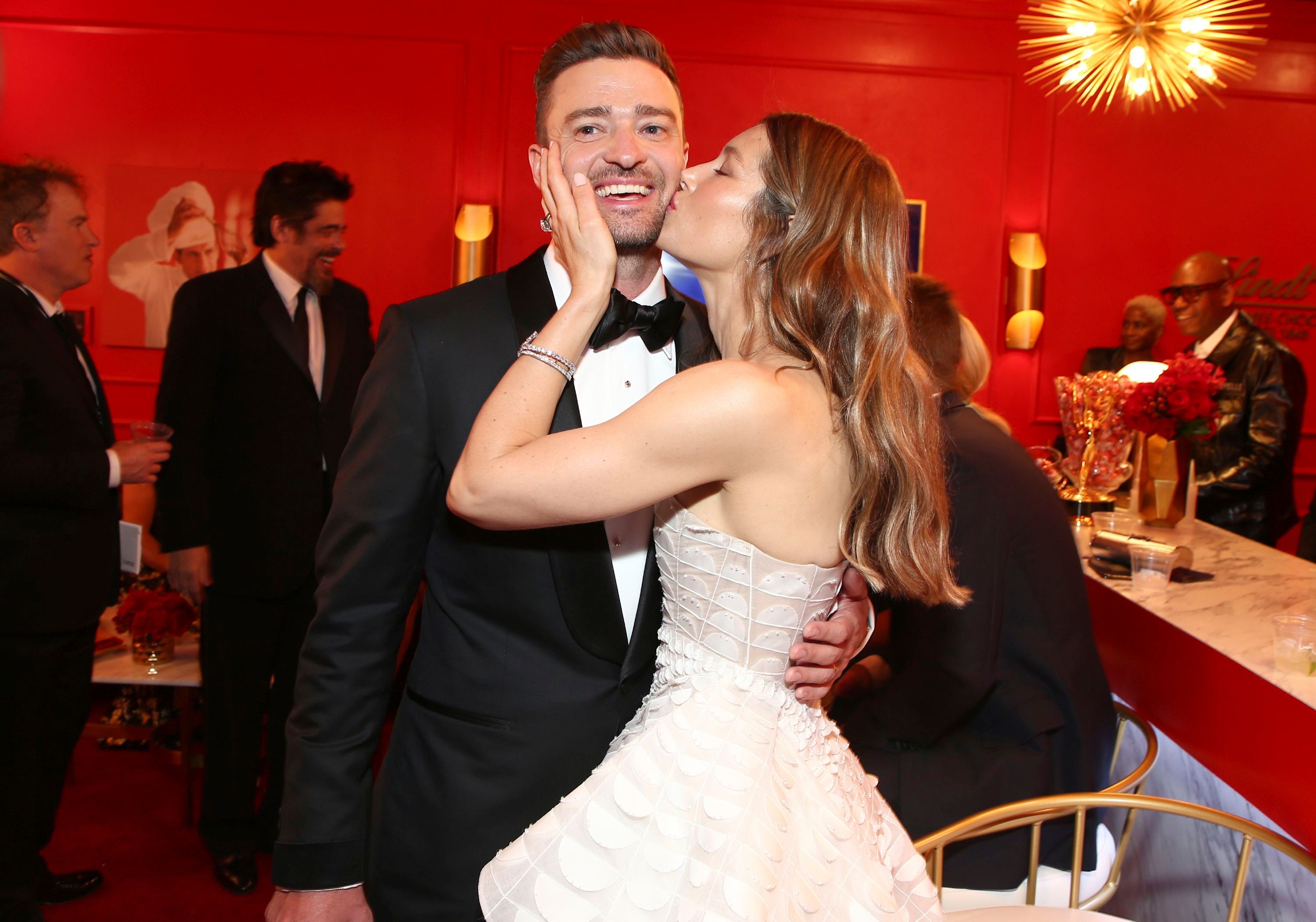 Justin Timberlake Gushes Over Jessica Biel On V Day Post Scandal