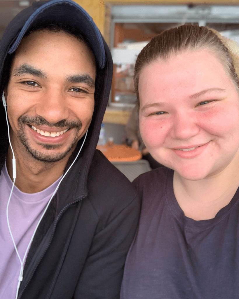 90 Day Fiance Nicole Is Still With Azan In Morocco Amid Travel Ban 