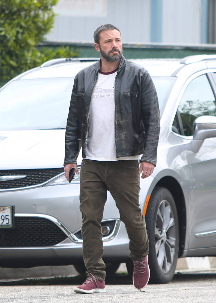 ben affleck rides bikes with son samuel
