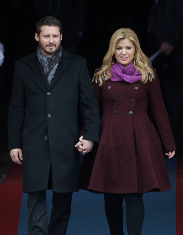 Kelly Clarkson and Brandon Blackstock's Relationship Timeline 2011
