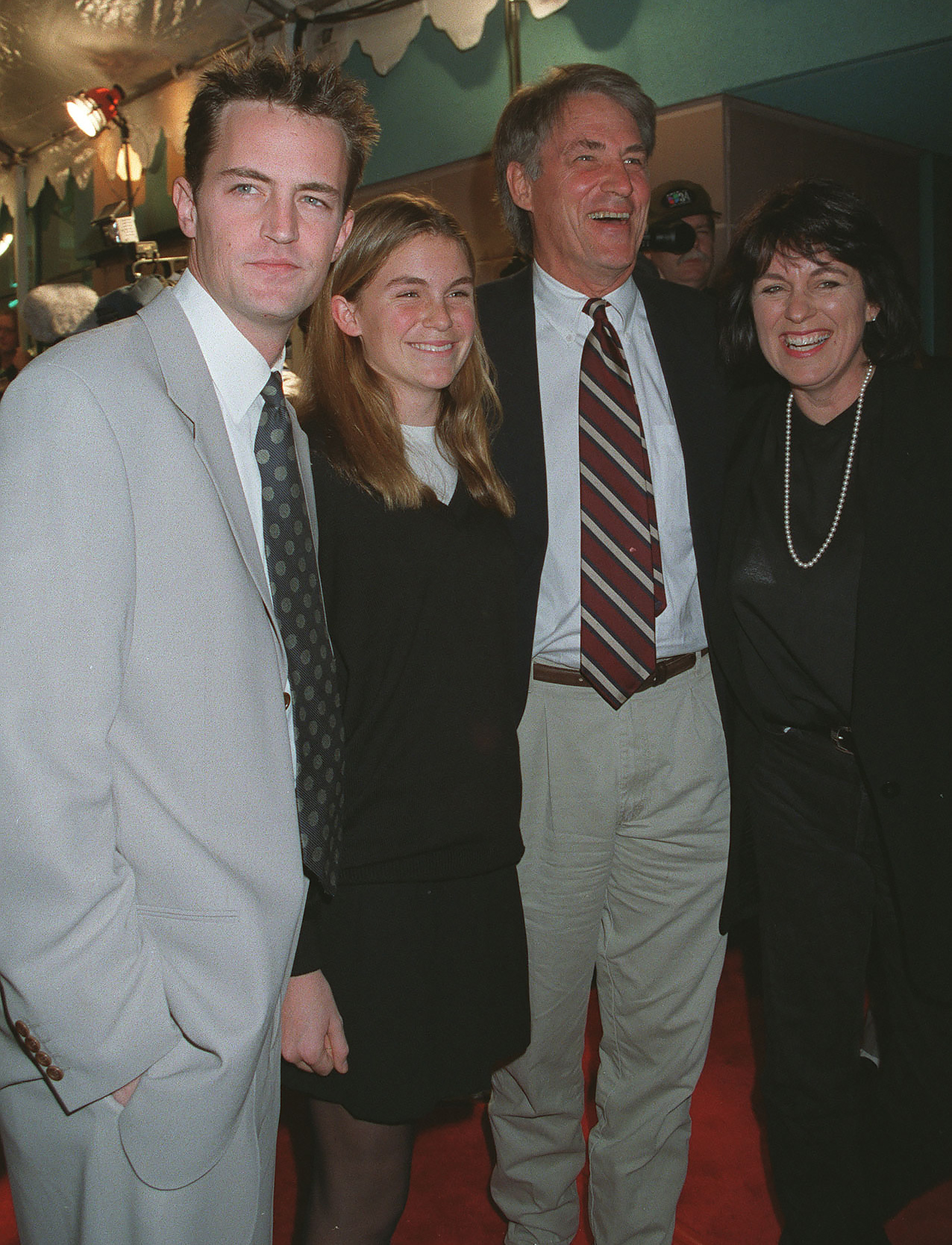 Matthew Perry's Family: Meet His Dad John Bennett and More Relatives ...