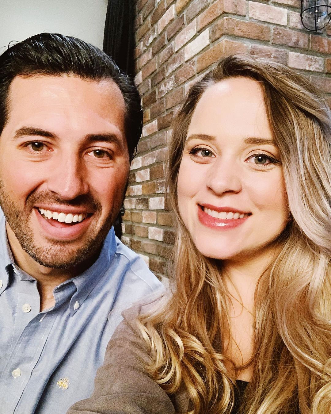 Jinger Duggar Glows in Selfie With Jeremy as Due Date Nears