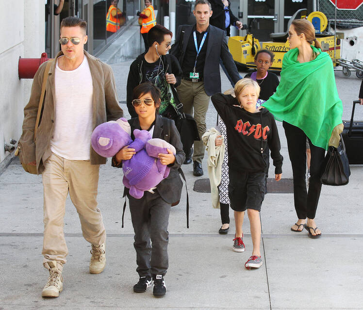 Brad Pitt Photos With His Kids