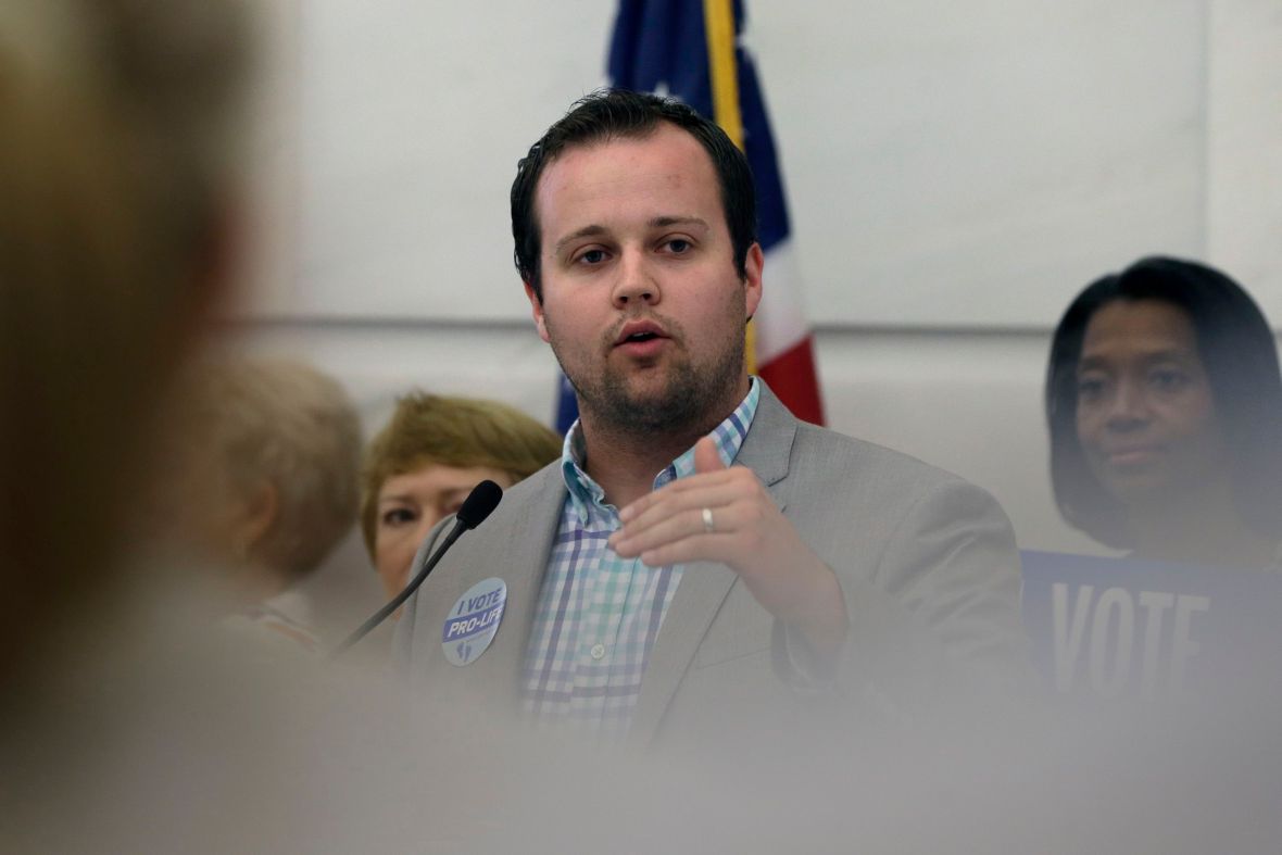 Josh Duggar Had Family Photo Screensaver On Laptop In Porn Case